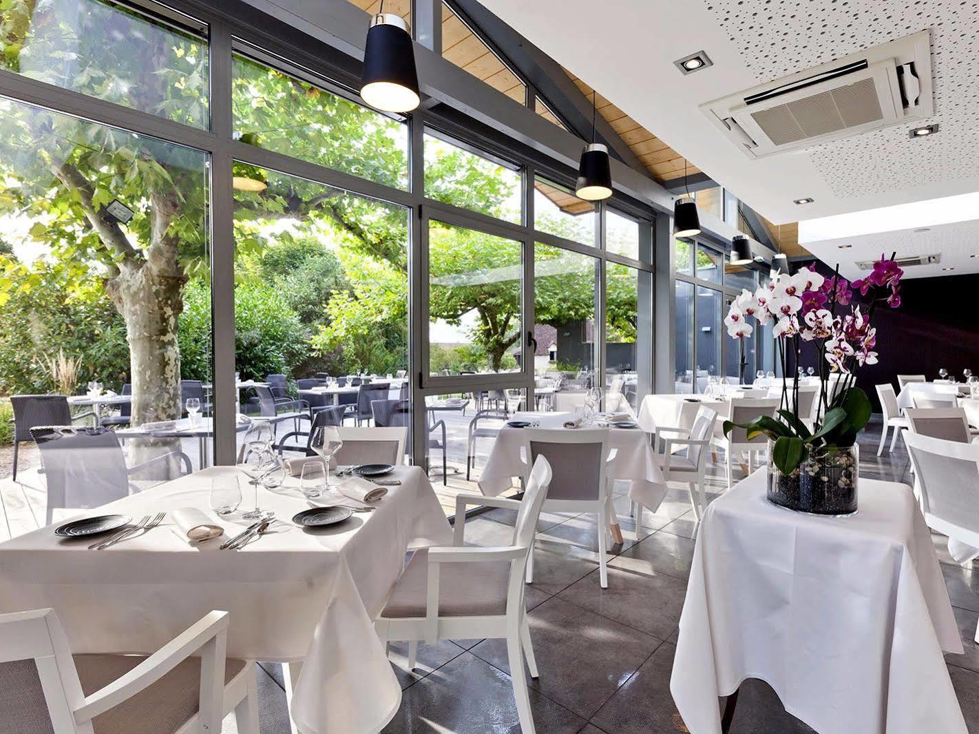 Saint-Germain-lès-Arlay 圣日耳曼客栈酒店 外观 照片